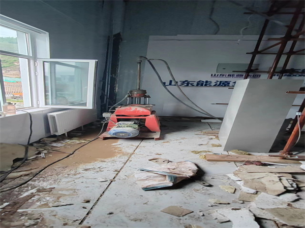 江汉石油管理局地基基础下沉墙体裂缝加固注浆顶升施工